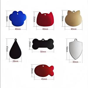 המפעל הסיטונאי מותאם אישית לוגו זול יותר אלומיניום עיצוב מתכת שם חיית מחמד תחריט - Product Image 1