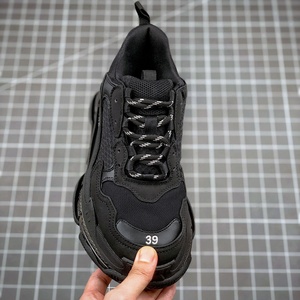 Baskets de mode avec boîte, chaussures de marche de créateur Triple S pour hommes et femmes, baskets plateforme, baskets d'extérieur à semelle transparente noires - Product Image 2