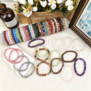 Bracelet en perles <span class=keywords><strong>de</strong></span> pierres précieuses naturelles mélangées en gros, bracelet élastique en pierres <span class=keywords><strong>de</strong></span> <span class=keywords><strong>cristal</strong></span>, bijoux multi-matériaux à énergie curative - Product Image 4