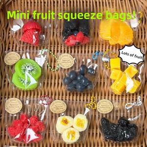 Juguete Antiestrés de Frutas Simuladas para Niños, Bolsa de Fricción Súper Suave con Lodo Pegajoso de Arándanos, Fresas y Kiwi, para Todas las Edades - Product Image 2