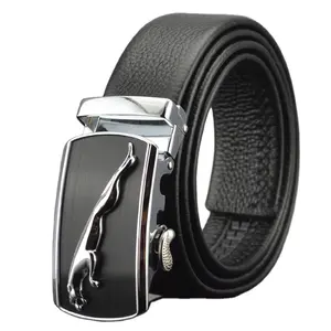 Cinturón ajustable automático de cuero negro para hombre de grano completo