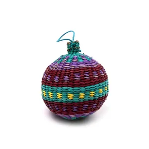 Boule d'herbe de mer colorée tissée en osier, ensemble de 3 ornements tissés multicolores parfaits pour la décoration de noël - Product Image 4