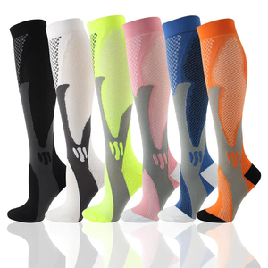 Chaussettes de compression sportives OEM, <span class=keywords><strong>bas</strong></span> de contention pour infirmières, prévention des varices, chaussettes adaptées aux chaussettes de <span class=keywords><strong>sport</strong></span> - Product Image 2