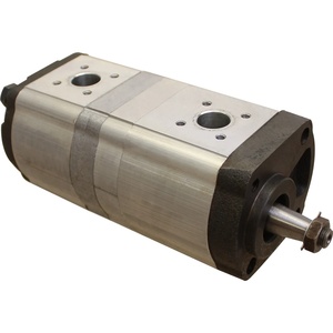 Pompe hydraulique AR55346, pour tracteur utilitaire John Deere : 820, 830, 920, 930, 2040 - Product Image 1