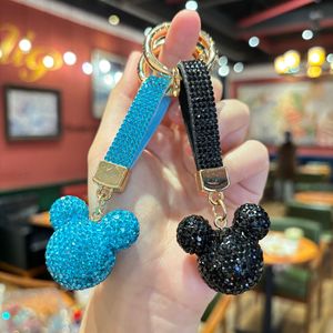 <span class=keywords><strong>Llavero</strong></span> de <span class=keywords><strong>Mickey</strong></span> al por mayor con diamantes completos, bonito y de arcilla con material de diamante, adecuado para pequeños accesorios o colgantes de bolso. - Product Image 4