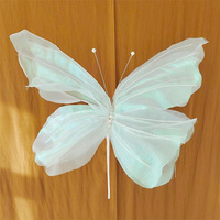 Papillon géant irisé violet en organza, accessoire de scène pour allée de mariage féerique et décoration de toile de fond photo
