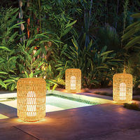 Olar Lampadaire en osier-Lampe de jardin villa avec design étanche pour cour, pelouse et paysage chez l'habitant