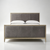 Lit de chambre à coucher en bois massif de luxe avec panneau en cuir et pied de lit, design moderne aux détails raffinés, confortable