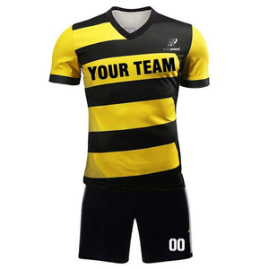 Vente flash - Tenue de football à manches courtes pour garçons - Tenue de football de haute qualité - Tenue de football imprimée par sublimation - Product Image 6