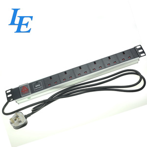 Unidad de Distribución de Energía (PDU) de Montaje en Rack Tipo UK OEM LE 1U para Montaje en Pared - Product Image 4