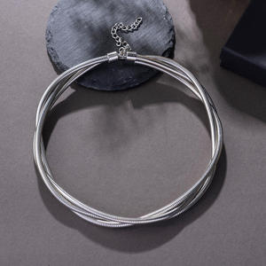 Collar de cadena de clavícula en espiral dorada de aleación de lujo ligero, estilo europeo americano, para mujer - Product Image 4