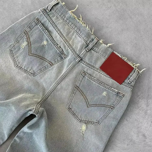 <span class=keywords><strong>Jean</strong></span> <span class=keywords><strong>Homme</strong></span> Large Streetwear Vintage Y2k Délavé Brodé avec Logo Personnalisé, Coupe Droite et Bords Bruts - Product Image 6
