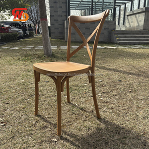 Chaise pliante de mariage en résine blanche rembourrée en plastique Wimbledon pliable et durable - Product Image 1