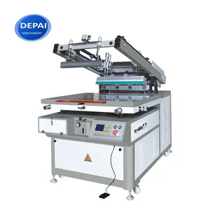 Semi automatic spot uv flat silk screen printing machine with robot hand