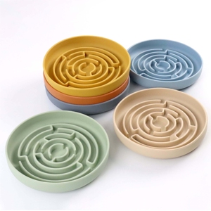 Comederos Lentos para Perros con Diseño de Laberinto Redondo de Silicona, con Logotipo Personalizado y Base de Silicona con Succión - Product Image 1