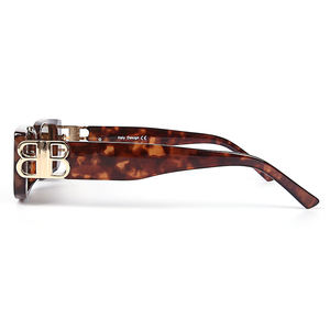 Gafas de sol promocionales para mujer con <span class=keywords><strong>precio</strong></span> competitivo Protección UV Marco de plástico en azul Negro Blanco Rojo Marcos Gafas de sol - Product Image 2