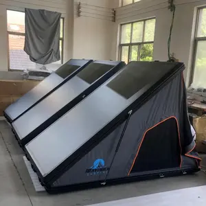 4 أشخاص خيمة سقف السيارة العلوية خيمة سقف مثلثة مع الطاقة الشمسية