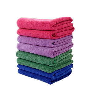 Serviette de bain en microfibre <span class=keywords><strong>super</strong></span> douce à séchage rapide et tissée disponible en style uni-Rouleau de tissu de qualité vendu par KG au prix - Product Image 2