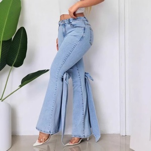 Jeans acampanados elásticos con lazo para mujer, pantalones vaqueros de pierna ancha de cintura alta en azul claro, estilo urbano de moda para verano - Product Image 4