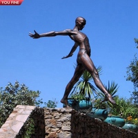 YOUFINE Maßgefertigte Metall-Menschenfigur Bronze Tauchender Sportler Statue für Außenbereiche Öffentliche Parks Raumdekoration