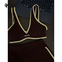 Ensemble de vêtements de yoga et de fitness pour femmes, haut court à bordure contrastée et leggings évasés à rayures latérales, ensemble de tenue de sport personnalisée