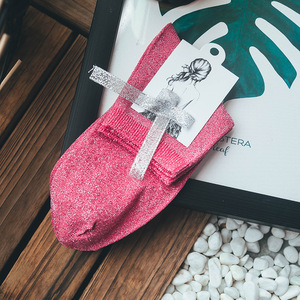 Chaussettes courtes de haute qualité pour filles, tube moyen vertical, mode printemps et été, fines, fil doré et argenté, chaussettes courtes 2025 - Product Image 4