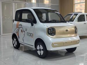 Auto Elettrica Mini EV <span class=keywords><strong>a</strong></span> <span class=keywords><strong>Due</strong></span> Porte Quattro Posti 15kw Senza Patente / Quattro Ruote 45Km/H per Adulti Veicolo Elettrico Chiuso Vendita Ottima - Product Image 4