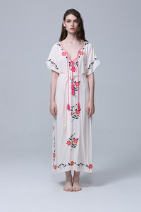 Abito da donna Sexy Boho floreale Sexy da spiaggia con ricami in stile <span class=keywords><strong>gotico</strong></span> - Product Image 2