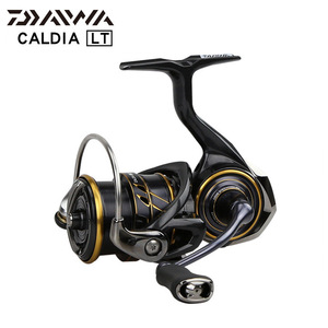 รอกสปินนิ่ง Daiwa Caldya Lt รุ่น 21 น้ำหนักเบา สำหรับตกปลาด้วยเหยื่อปลอม ตัวรอกทำจากแมกนีเซียมอัลลอยด์ พร้อมระบบสลับมือหมุน - Product Image 3