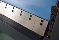 Machine à plier et à cintrer la tôle rectangulaire pneumatique avec garantie d'un an, haute productivité, épaisseur de 1,5 mm