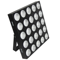 Éclairage de scène professionnel 25x30W RGBW LED Matrix avec système de contrôle DMX CRI adapté aux KTV, bars, salles de banquet et événements DJ
