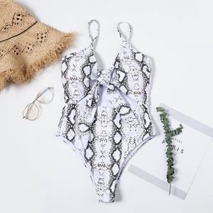Conjunto de Bikini de Lujo Personalizado por el Fabricante, con Estampado, Accesorios Metálicos, Top Bandeau, Braguita de Tanga, Micro Bra, Traje de Baño de Secado Rápido - Product Image 1
