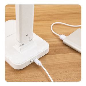 Lampe de bureau LED OEM, protection des yeux, lampe de table LED rechargeable - Product Image 4