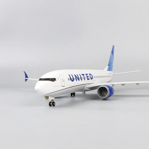 Modèle d'avion en résine Boeing 737 MAX <span class=keywords><strong>8</strong></span> United Airlines à l'échelle 1/85 de 47 cm, objet de collection, cadeau, avec trains d'atterrissage - Product Image 4