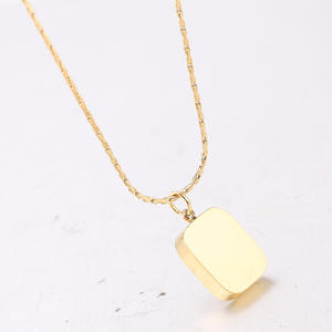 Collar con colgante cuadrado de acero inoxidable con logotipo grabado a láser personalizado, con acabado de espejo, para mujeres y hombres - Product Image 4