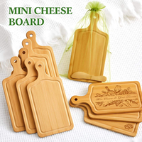 Plateau de service personnalisé en bambou pour charcuterie, plateau à fromage avec poignée, cadeau de mariage, cadeau de pendaison de crémaillère