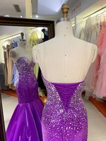 Robes de bal 2026 en satin, robe de soirée noire pour filles, sexy, avec strass fuchsia, taille haute naturelle, perles, écologique, traîne