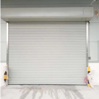 Porte roulante ignifuge en acier Xinsheng, personnalisée en usine, isolée, garantie 1 an, design moderne pour garage/ferme
