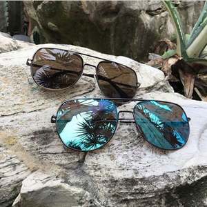 Gafas de Sol Retro Vintage 2021, Montura Metálica para Mujer, Gafas de Sol para Conducir con Protección UV400, Gafas de Sol Ovaladas para Hombre - Product Image 4