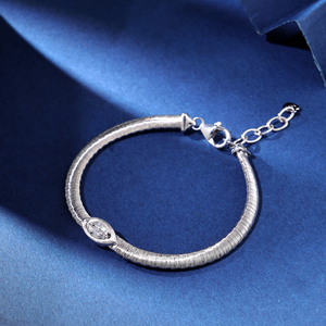 สร้อยข้อมือเงินแท้ 925 ชุบทองคำขาว 18K ประดับเพชรซิคอน รูปทรงดวงตา สไตล์คริสเตียน น้ำหนัก 6 กรัม งานแฮนด์เมด คุณภาพสูง เหมาะสำหรับเป็นของขวัญ - Product Image 4