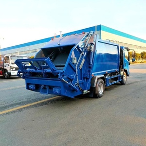 Camion à ordures Isuzu 4X2 de haute qualité, chargeur arrière de 4-6 m³, pour les services de gestion des déchets municipaux - Product Image 4