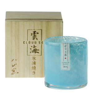 Eleganti Bicchierini in Cristallo Smaltato Stile Japandi con Motivo Nuvole Marine, Riutilizzabili, Regalo Aziendale, per Whisky e Vodka, Blu Cielo - Product Image 1