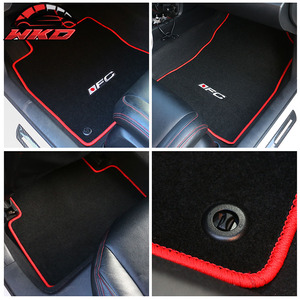 Tapis de sol pour Honda Civic Hatch 16-21 personnalisés noirs - Velours, bord rouge - Product Image 3