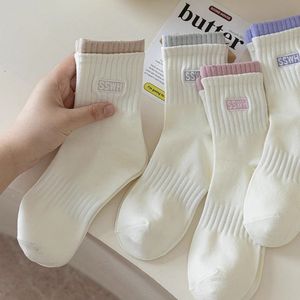 Sswh Women's Crew Socks White Mid-Calf Breathable Sweat Absorbent Odor Resistant Daily Casual Sports Socks - Product Image 1