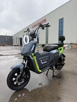 Véhicules électriques de fabrication originale, vente directe, pour les trajets et le transport de deux personnes au travail et dans la vie quotidienne.