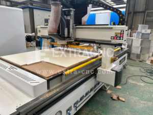 Router CNC a 3 Assi con Cambio Utensile Automatico Pro 1300 2500mm con Servo Drive Tavolo a T per Taglio <span class=keywords><strong>Legno</strong></span> MDF PVC - Product Image 3