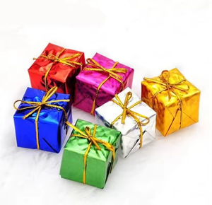 Conjunto de caja de regalo de espuma colorida festiva antigua de Navidad decoración colgante de árbol de Navidad - Product Image 1