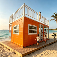 Maison préfabriquée en conteneur avec mur en verre, terrasse sur le toit, plateforme en bois pour Airbnb, station balnéaire, maison de vacances