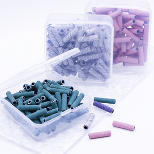 Fasce Abrasive per Unghie in Ossido di Alluminio 3mm Colore Personalizzato Grana Media 180/240/400 Rimozione Calli Lucidatura Punte per Trapano <span class=keywords><strong>Manicure</strong></span> <span class=keywords><strong>Pedicure</strong></span> - Product Image 1