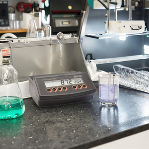 Medidor de PH/mV HANNA HI2211 con Resolución de 0.01 y 1 Año de Garantía - Product Image 5